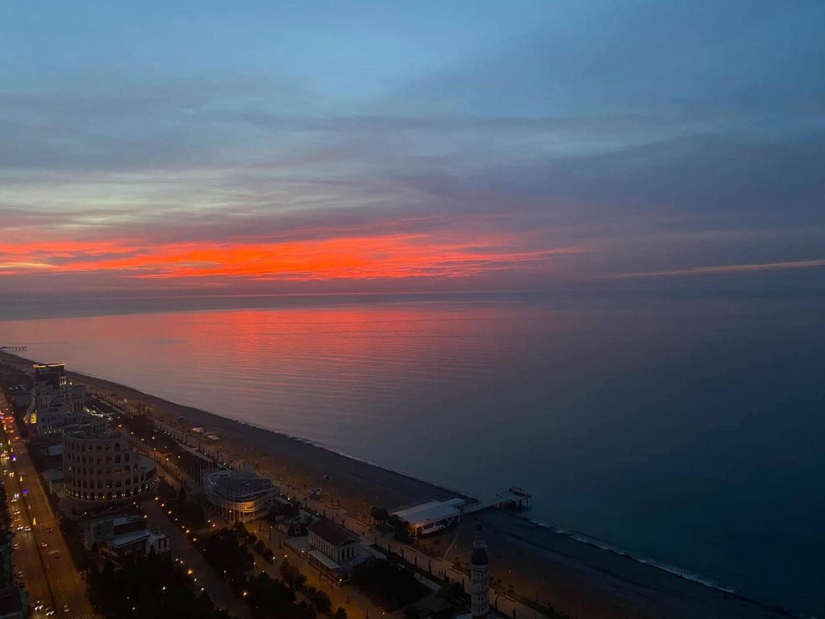 Orbi City Superhost Batumi Exterior photo